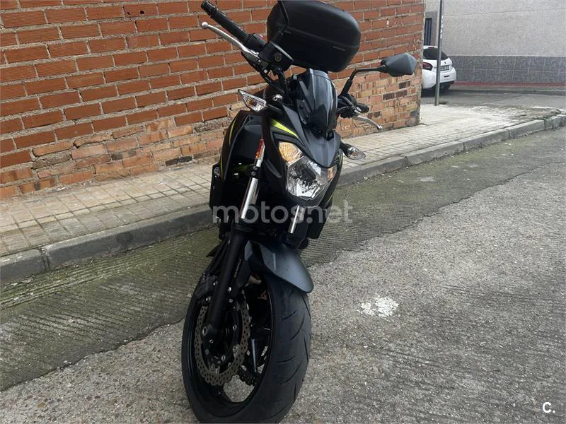 Kawasaki Z650 – Vista 2