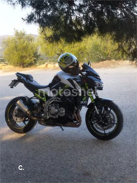 Kawasaki Z 900 – Vista 2