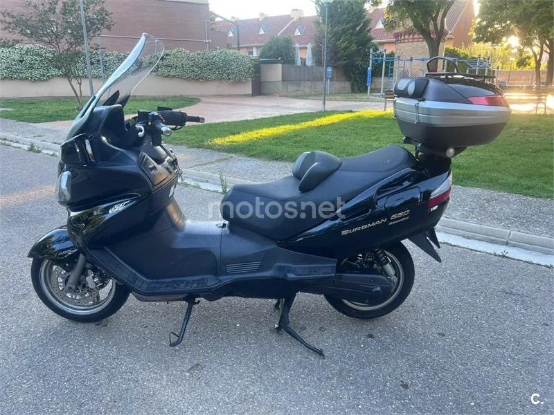 Suzuki Burgman 650 Executive – Vista 2