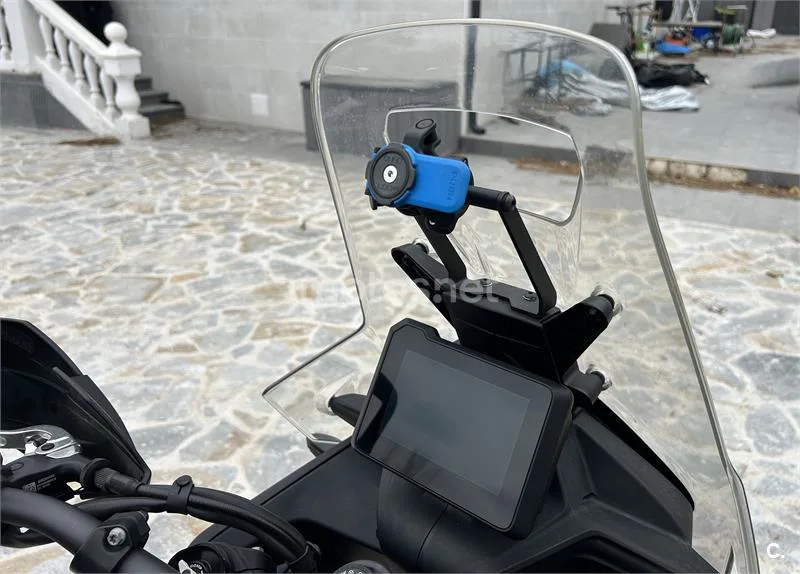 KTM 890 – Vista 2