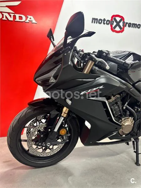 Honda CBR 650 R – Vista 6