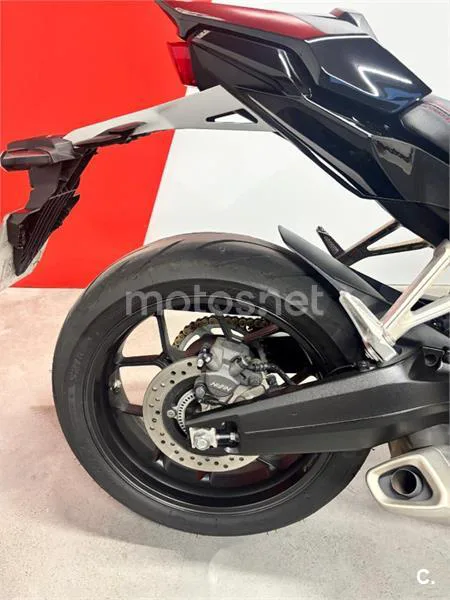 Honda CBR 650 R – Vista 8