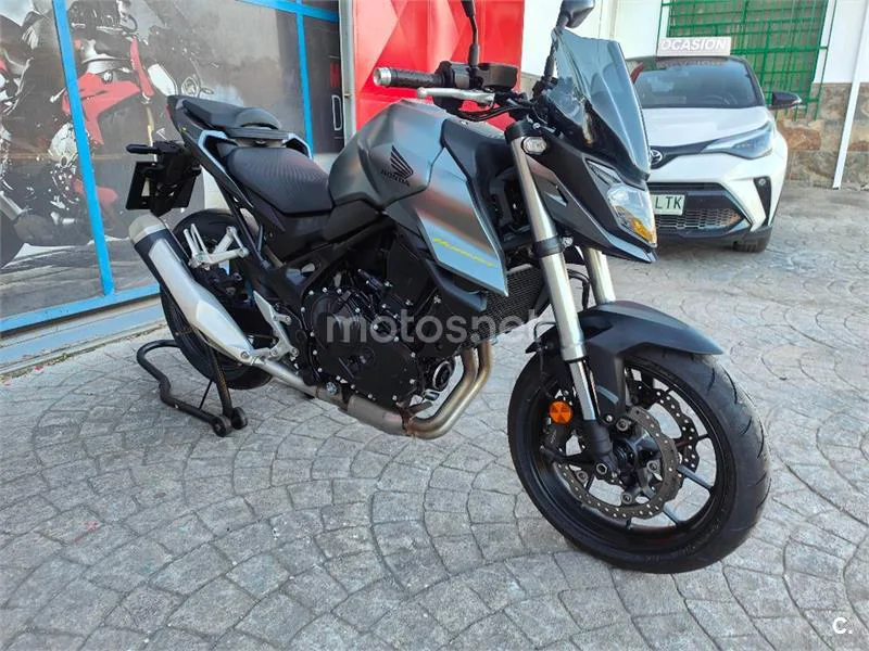 Honda CB 750 Hornet – Vista 4