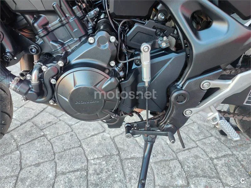 Honda CB 750 Hornet – Vista 10