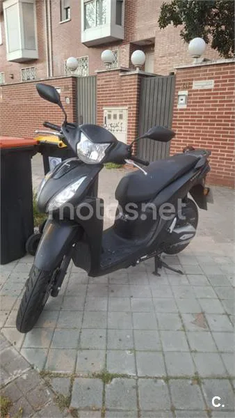 Honda Vision 110 – Vista 5