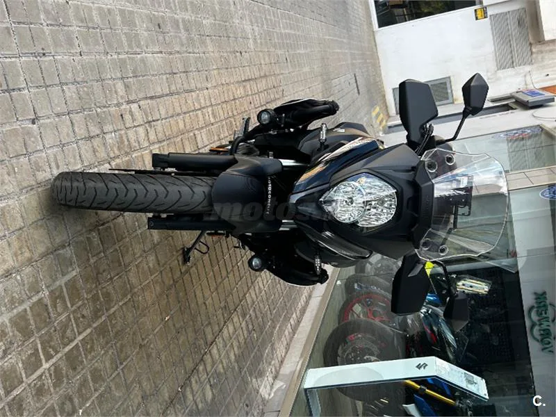 Suzuki V-Strom 650 – Vista 11