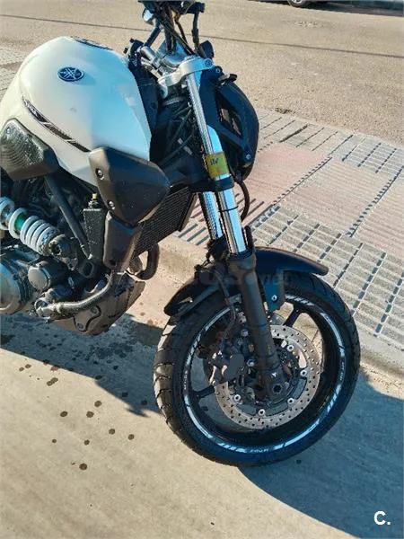Yamaha MT-03 – Vista 3