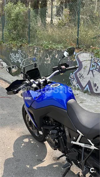 Suzuki V-Strom 800 – Vista 5