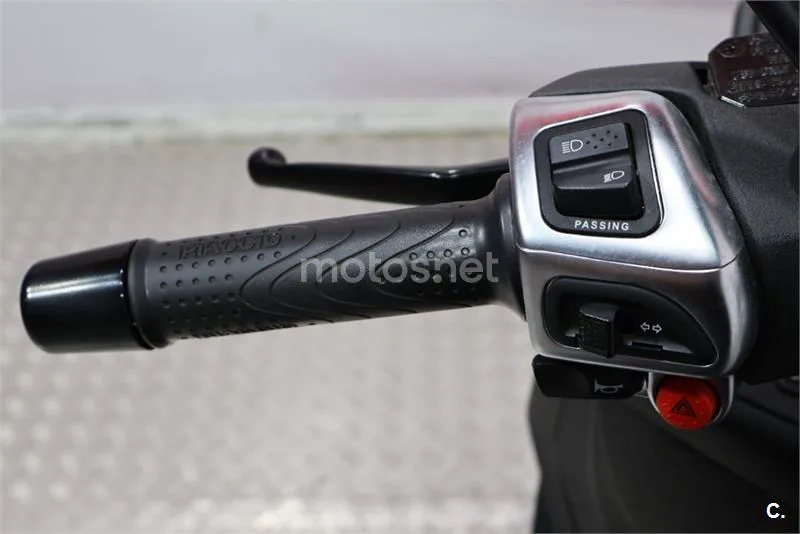 Piaggio Beverly – Vista 8