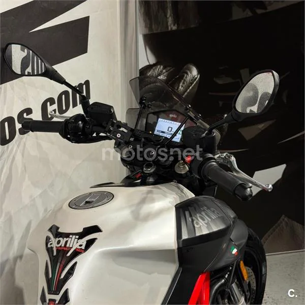 Aprilia Shiver 900 – Vista 12