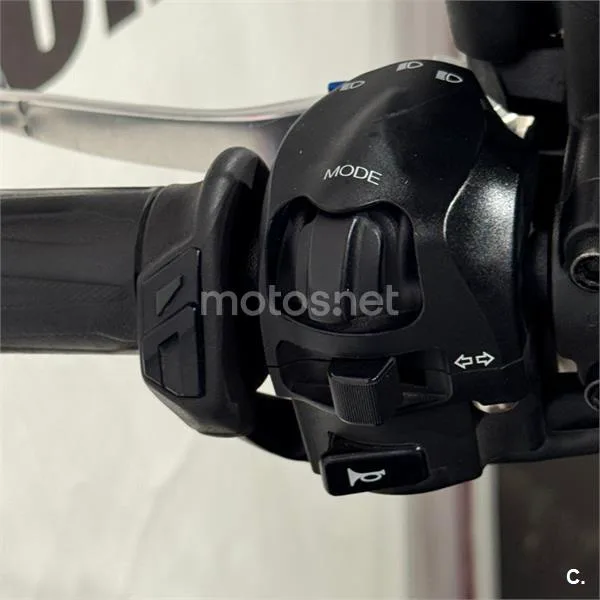 Aprilia Shiver 900 – Vista 13