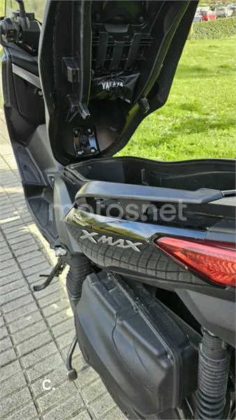 Yamaha XMAX 400 – Vista 14