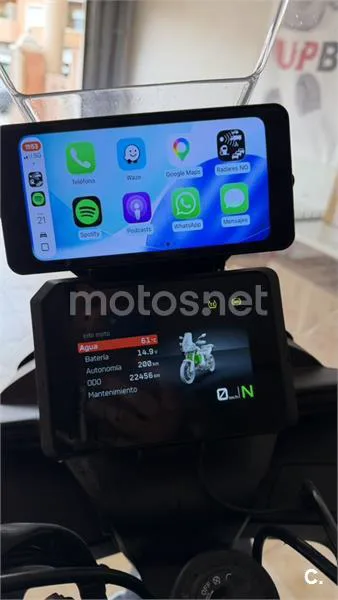 KTM 890 – Vista 13