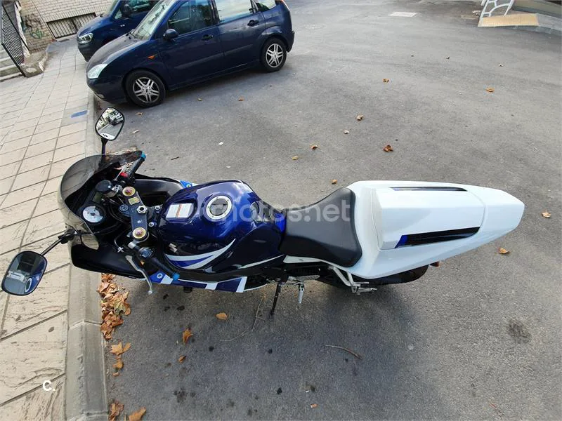 Suzuki GSX R1000 – Vista 8