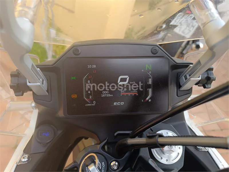 CFMOTO 650 MT 4000 € 2022 Sevilla - 2