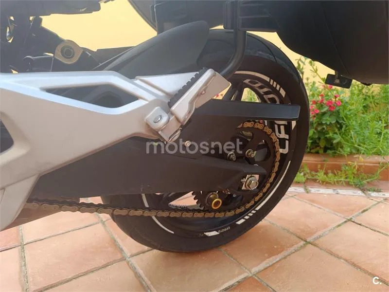 CFMOTO 650 MT – Vista 10