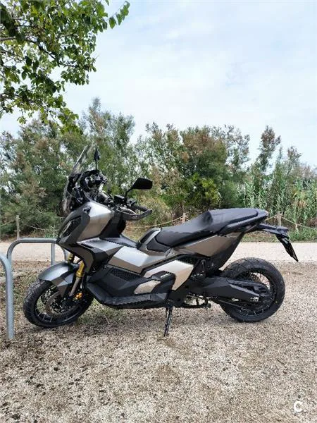 Honda X-ADV – Vista 3