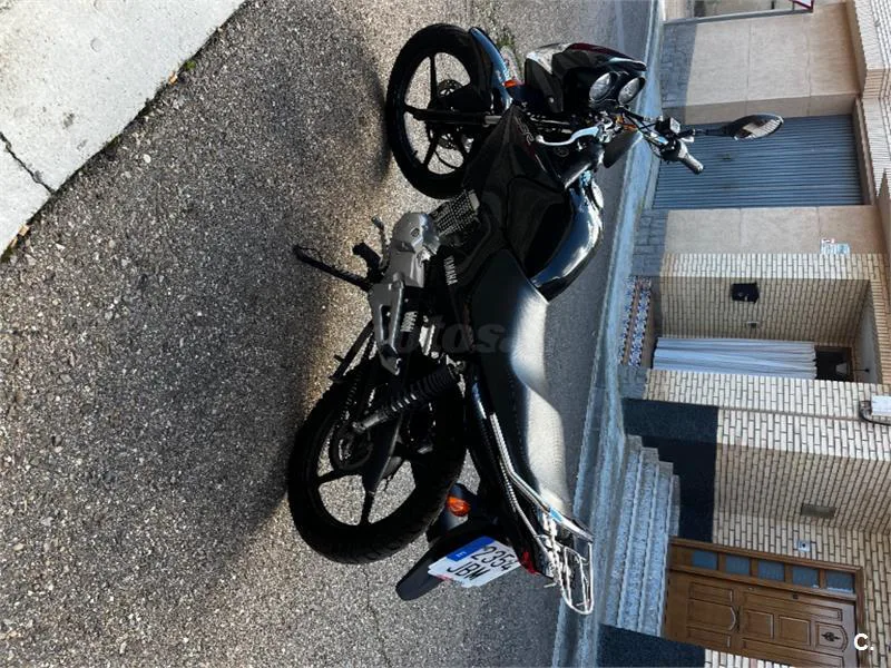 Yamaha YBR 125 1700 € 2014 Zaragoza - 2