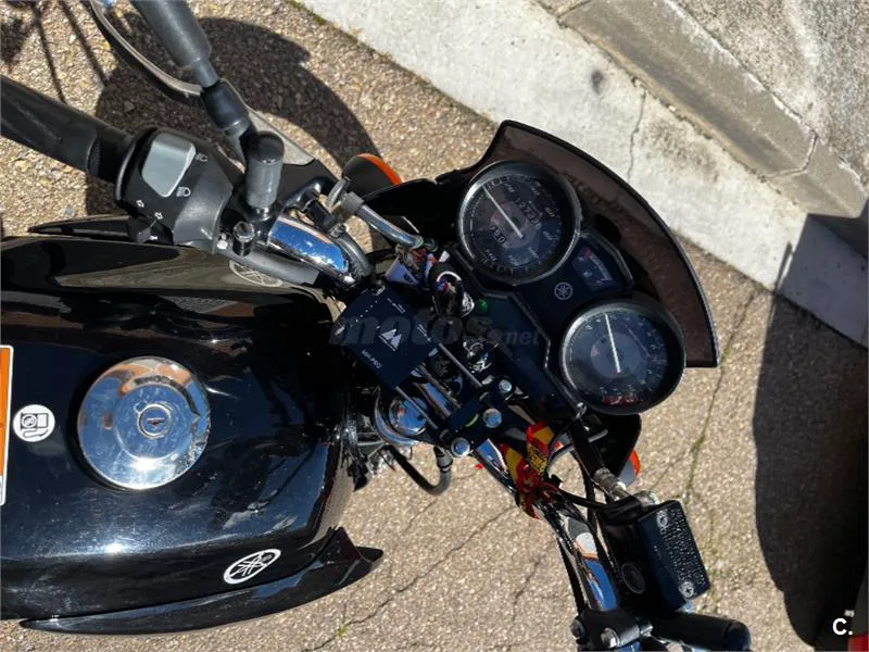 Yamaha YBR 125 – Vista 8