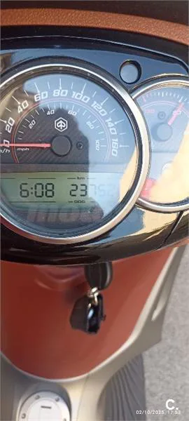 Piaggio Beverly Sport Touring 350 – Vista 2