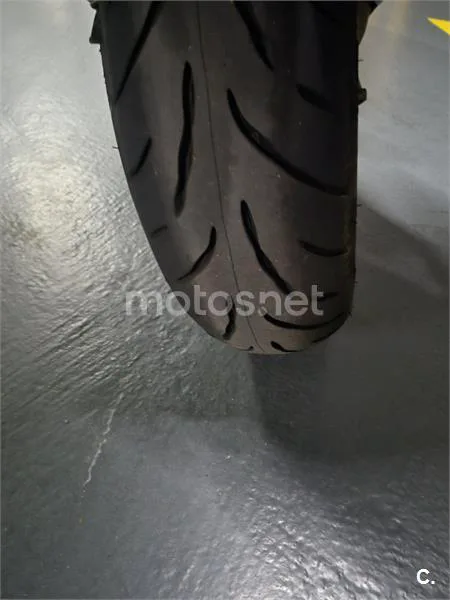 Honda VFR 800 FI – Vista 5