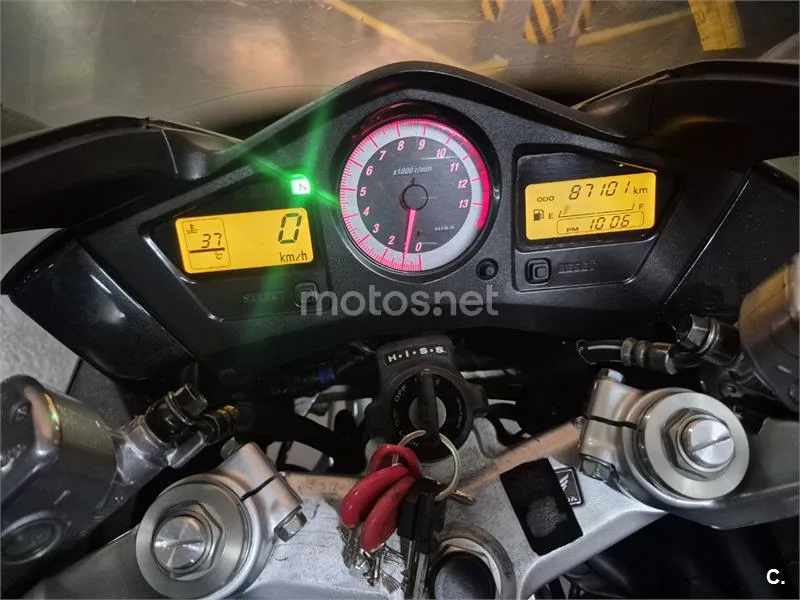 Honda VFR 800 FI – Vista 7