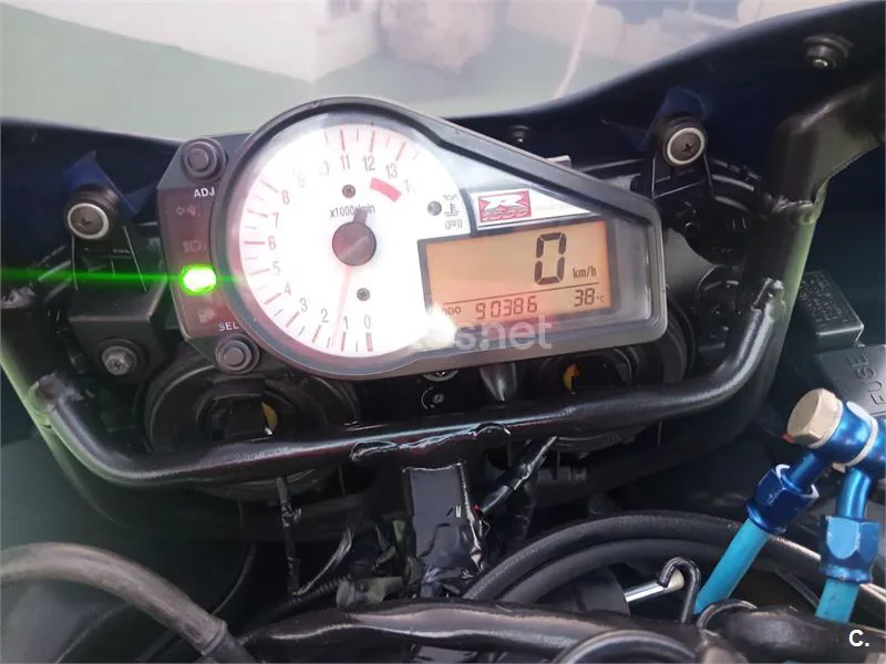 Suzuki GSX R1000 – Vista 6