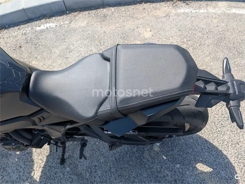 Honda CB 650 R – Vista 4