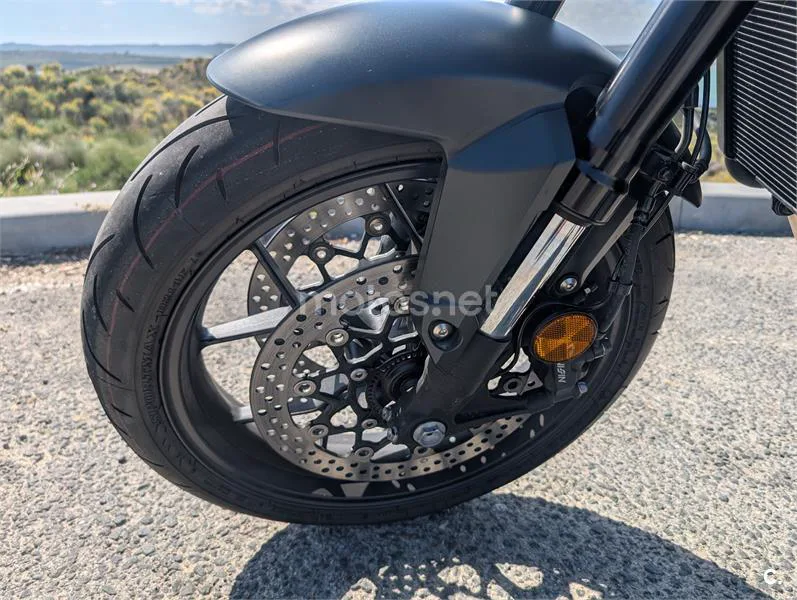 Honda CB 650 R – Vista 6