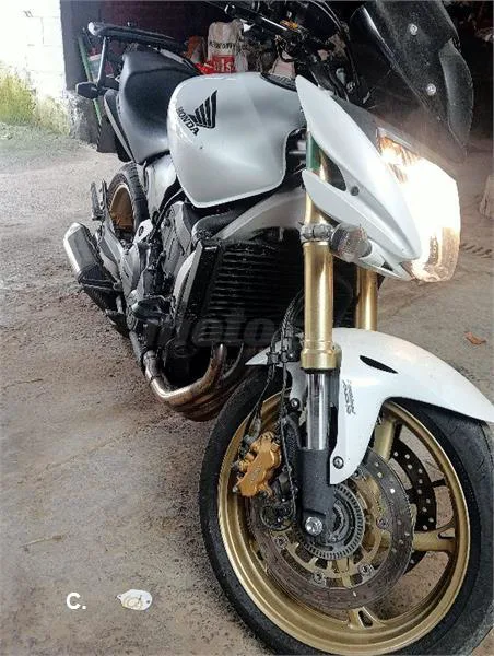 Honda CB 600 F – Vista 3