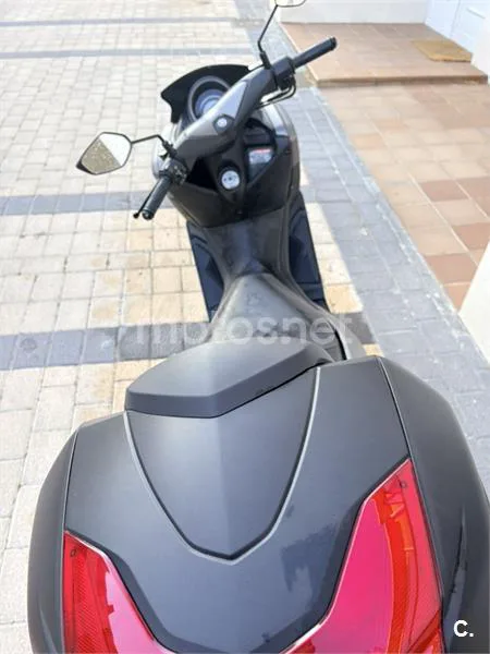 Yamaha NMAX – Vista 3