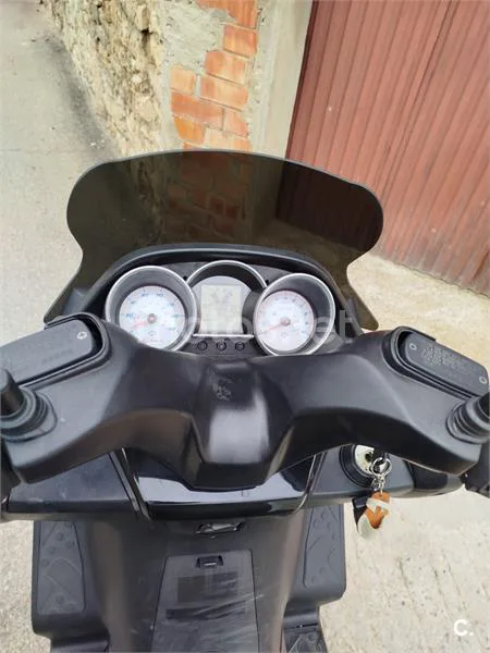 Kymco Super Dink 125i – Vista 4