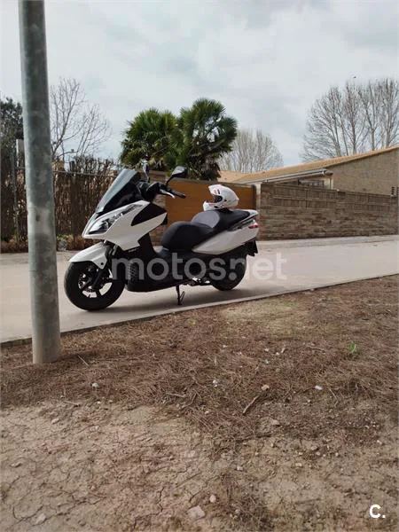 Kymco Super Dink 125i – Vista 6
