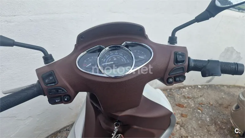 Piaggio Medley – Vista 3