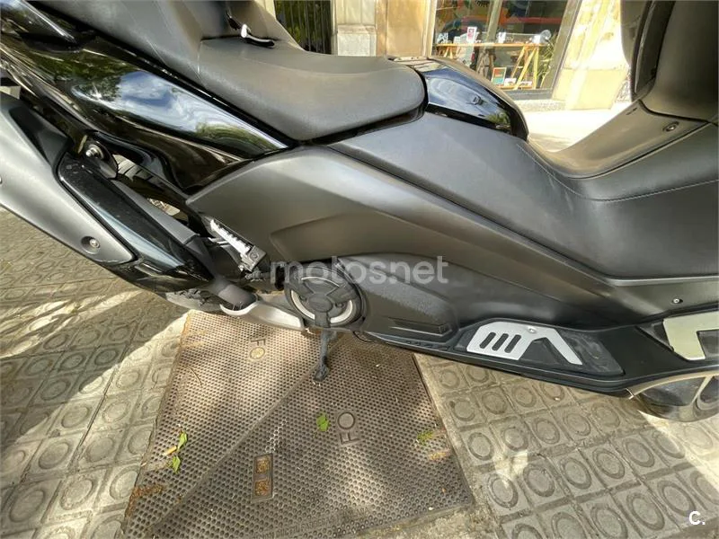 Yamaha TMAX 530 – Vista 5