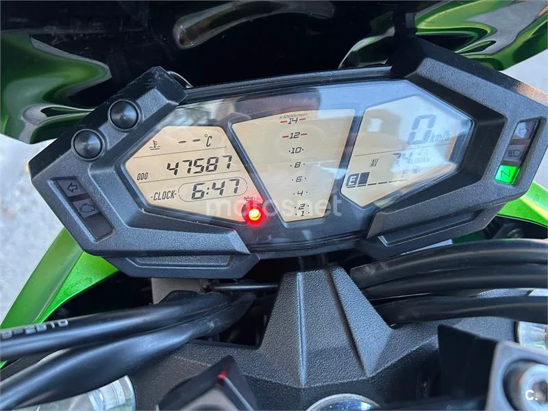 Kawasaki Z 800e – Vista 8