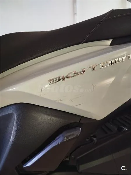 Kymco Sky Town 125 – Vista 5