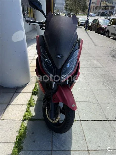 Kymco K-XCT 300i – Vista 2