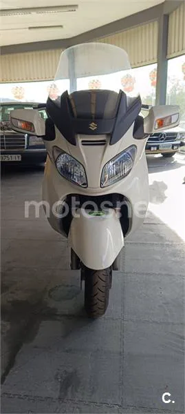 Suzuki Burgman 650 Executive – Vista 4