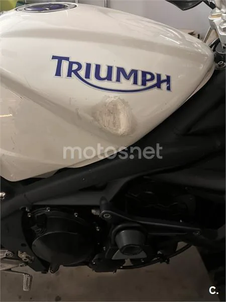 Triumph Street Triple – Vista 6