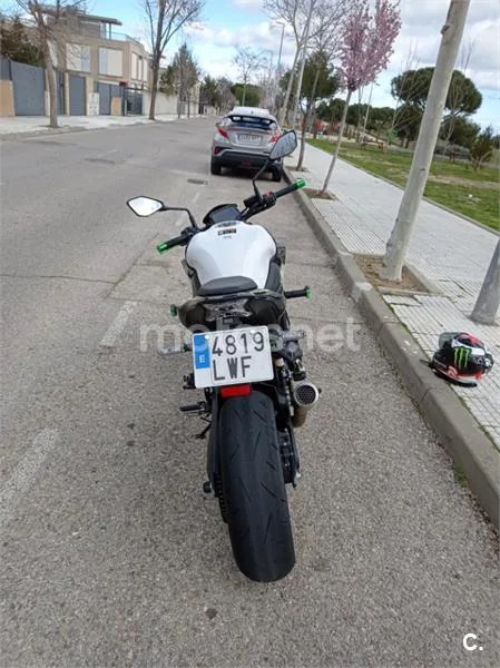 Kawasaki Z 900 – Vista 3