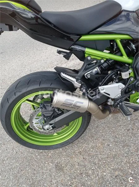 Kawasaki Z 900 – Vista 6