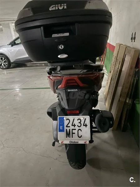 Honda Forza 350 – Vista 3