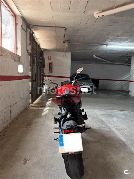 MV Agusta BRUTALE – Vista 3