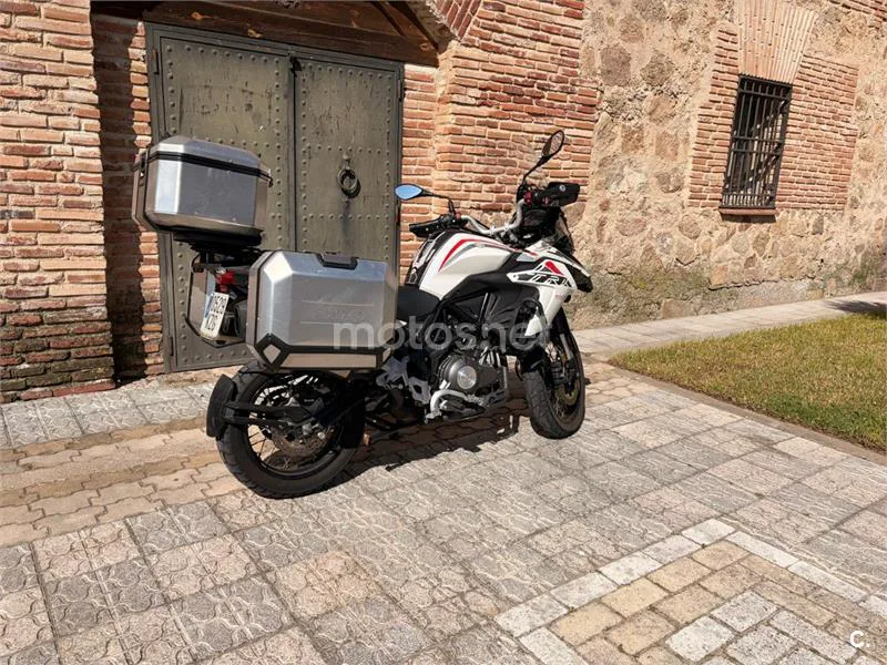 Benelli TRK 502 – Vista 2