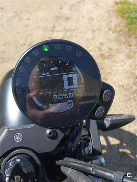 Yamaha XSR 700 – Vista 3