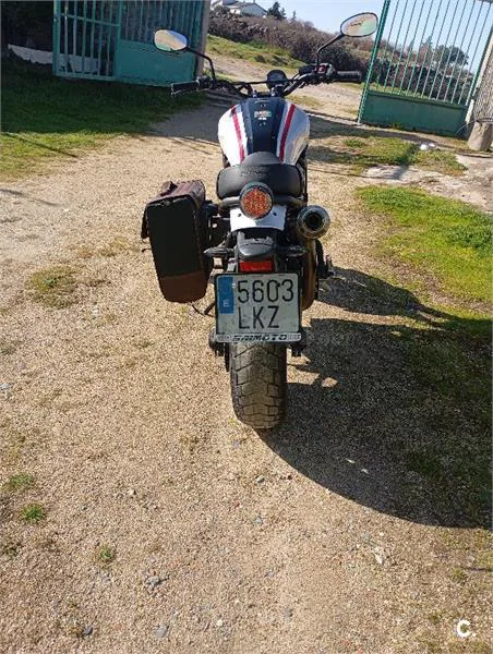 Yamaha XSR 700 – Vista 6