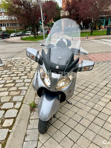 Suzuki Burgman 650 Executive 2200 € 2008 Madrid - 1