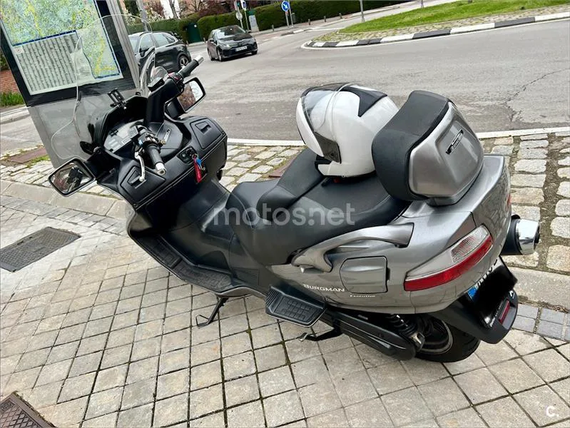 Suzuki Burgman 650 Executive – Vista 5