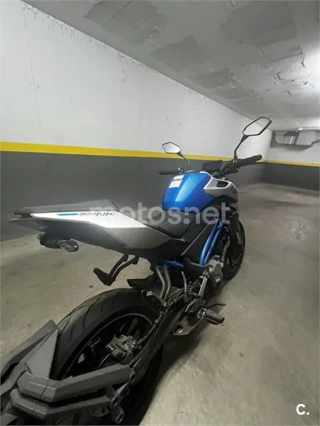 CFMOTO 300 NK – Vista 2